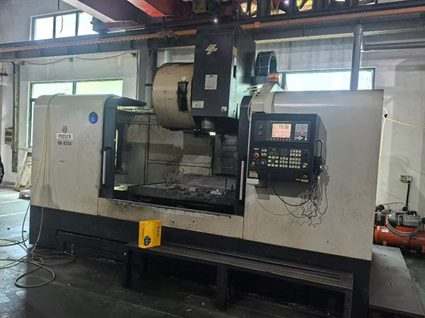 Used Feeler VB-825A Vertical Machining Center