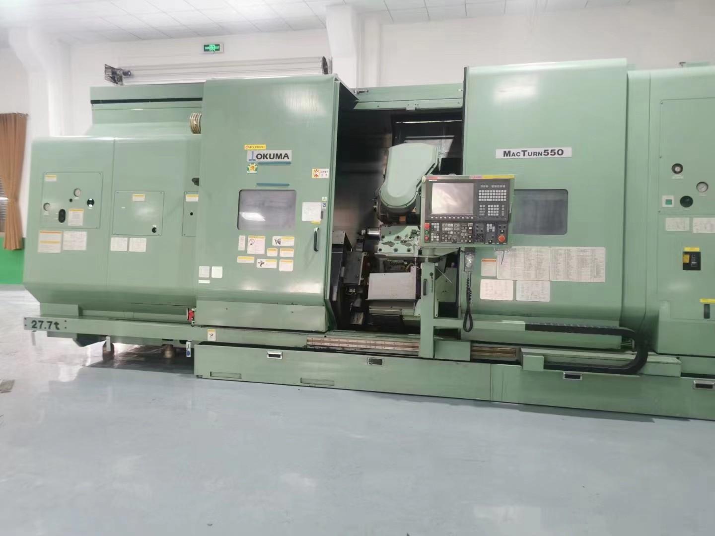 Horizontal machining center