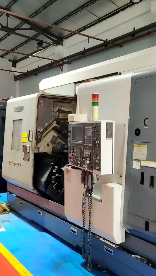 Compound machining center for milling and drilling