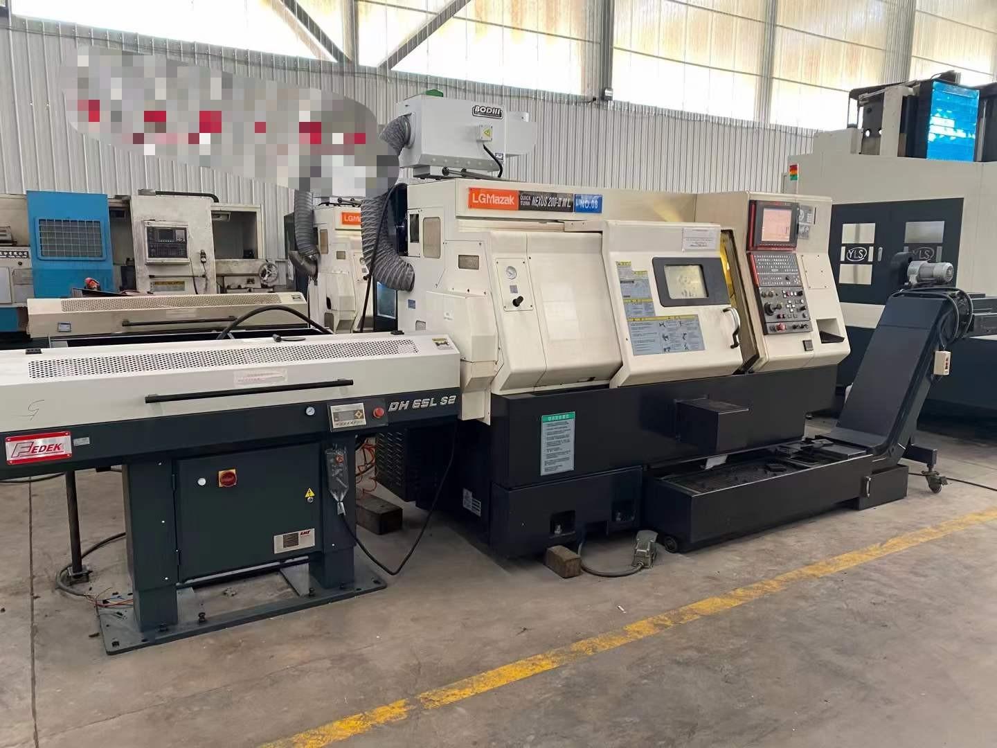 Turn-milling machining center
