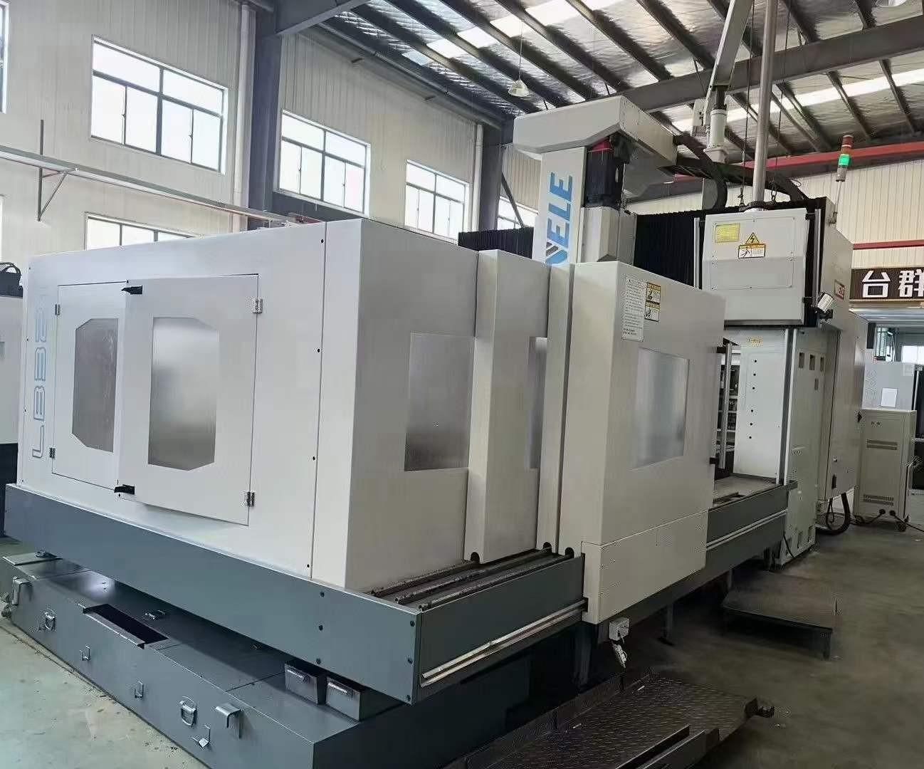 Gantry machining center