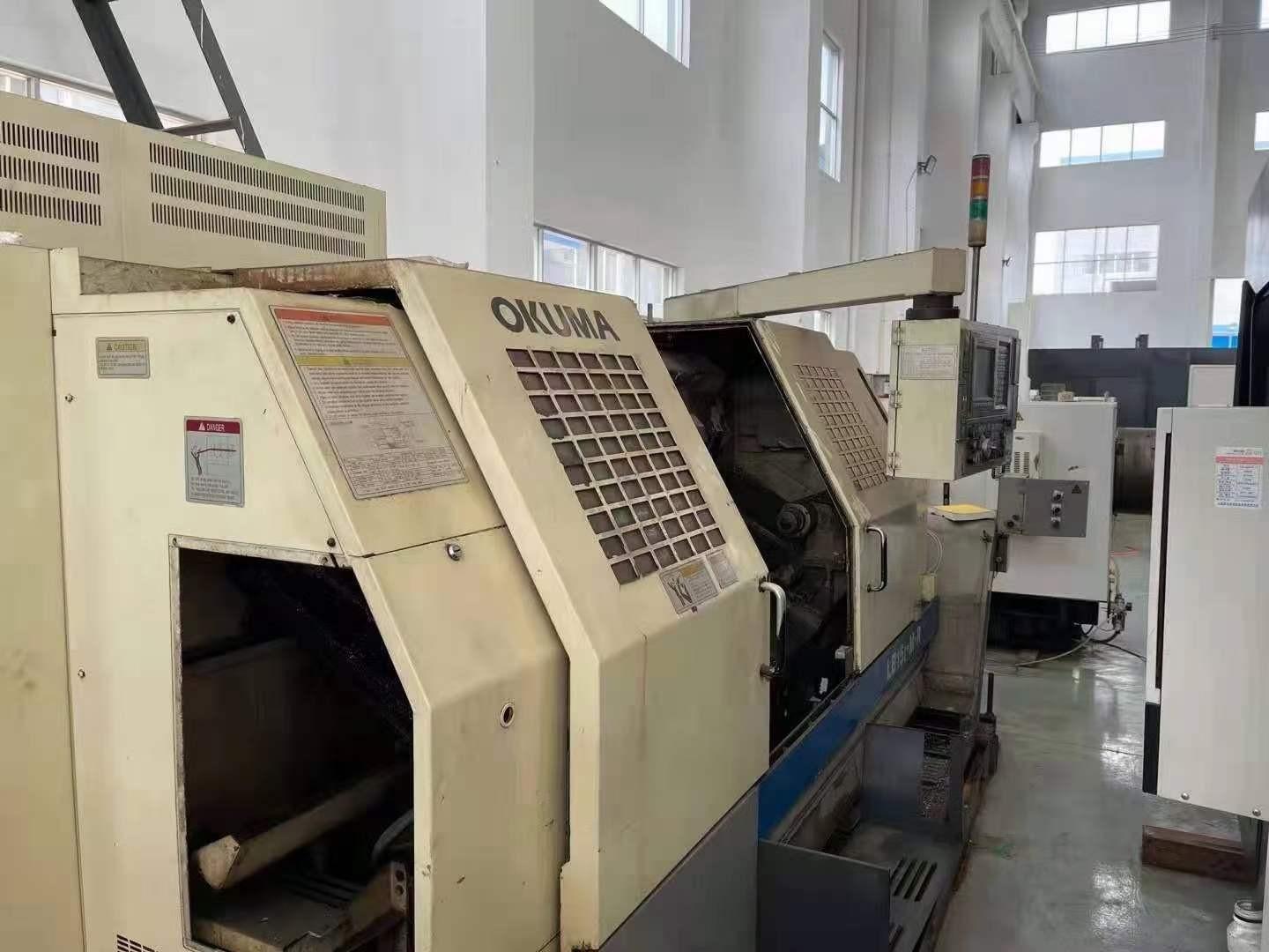 Turn-milling machining center