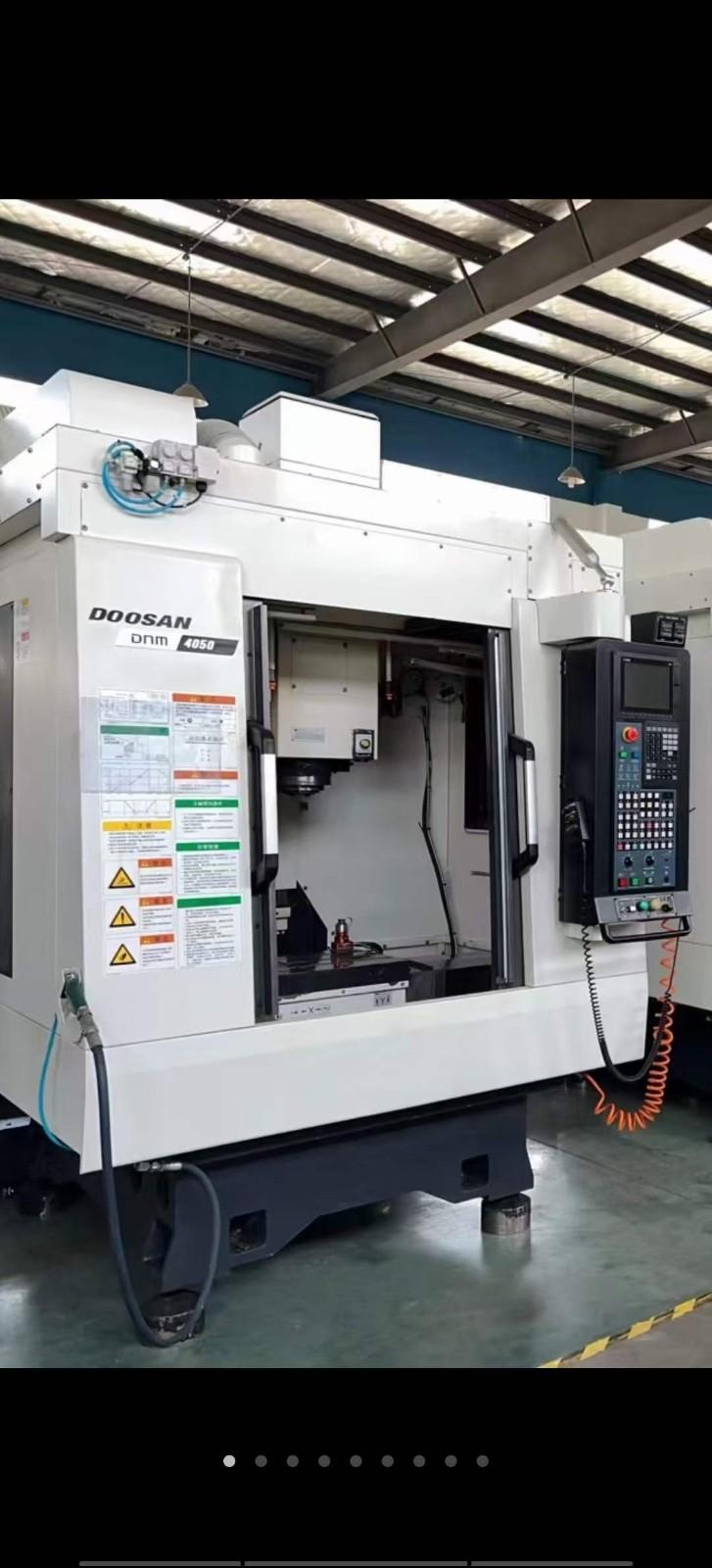 Vertical machining center