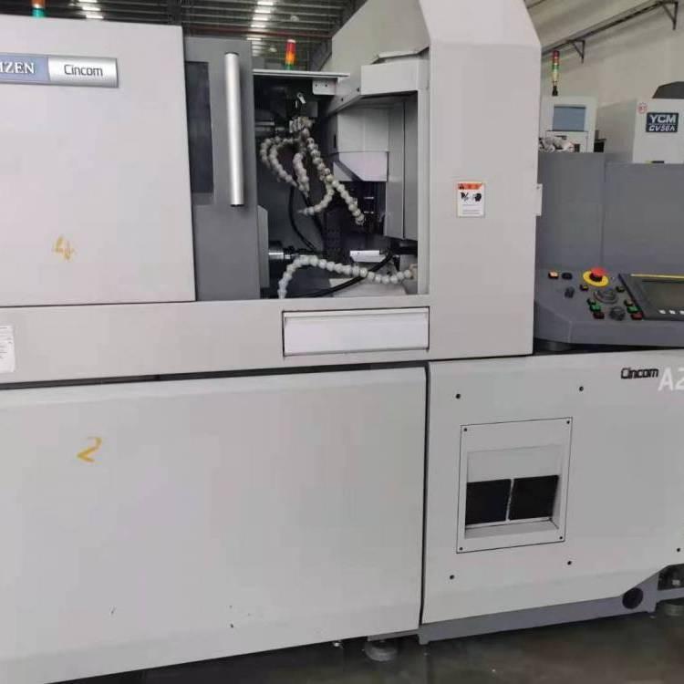 Core moving machine