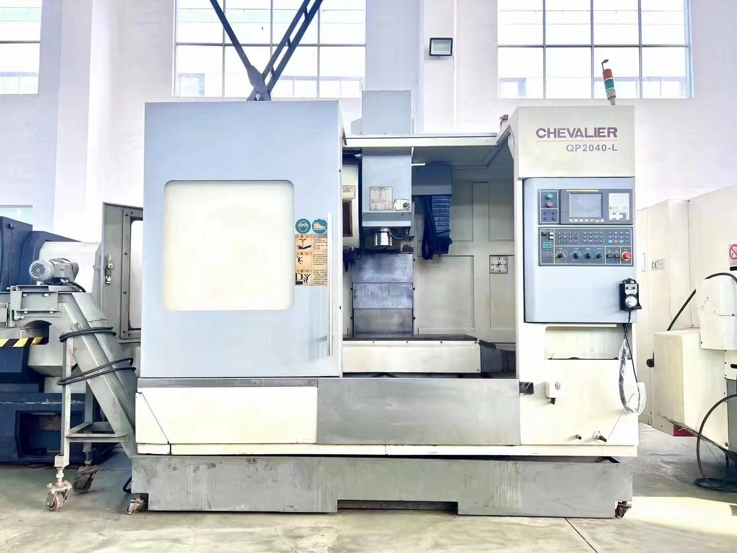 Vertical machining center