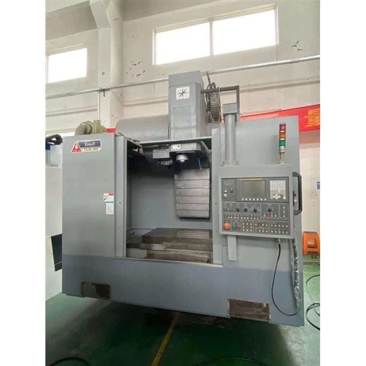 Oil engine - VLM850