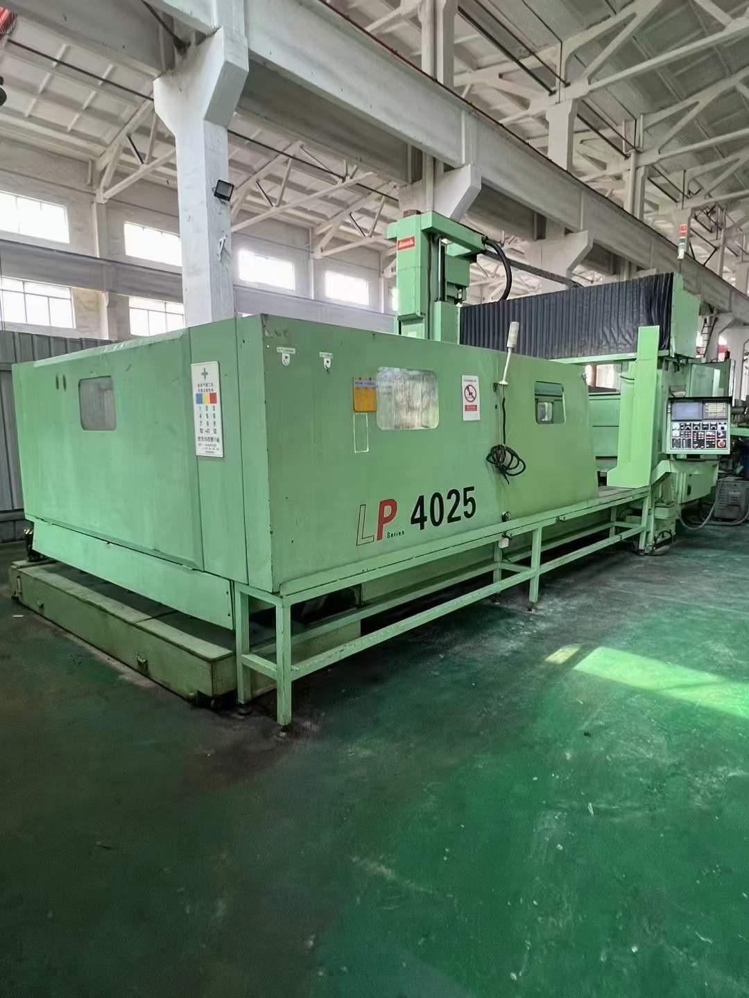 Yawi - LP4025