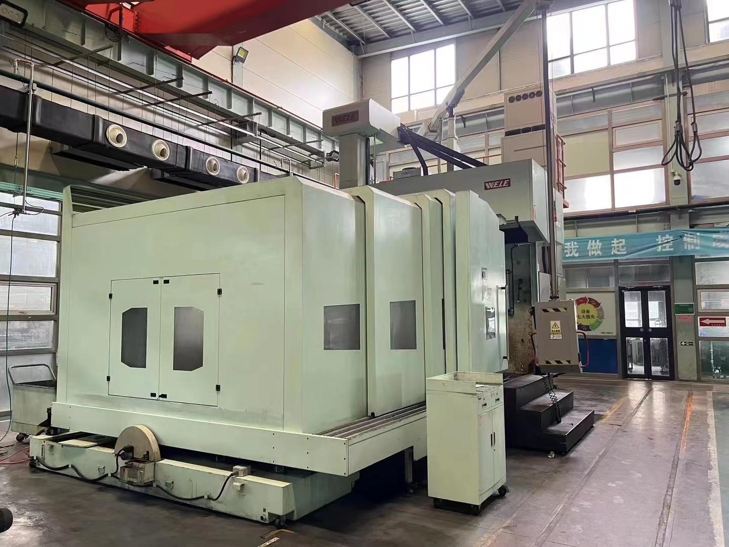 Gantry five-axis machining center