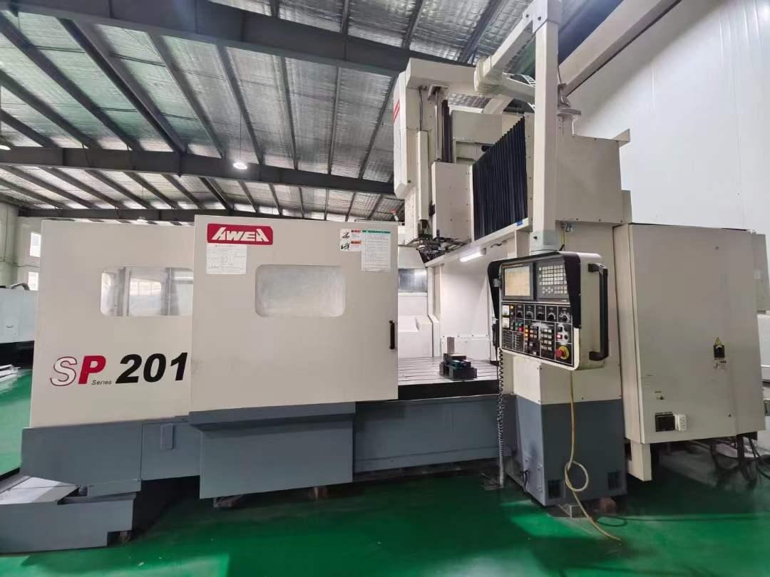 Gantry machining center