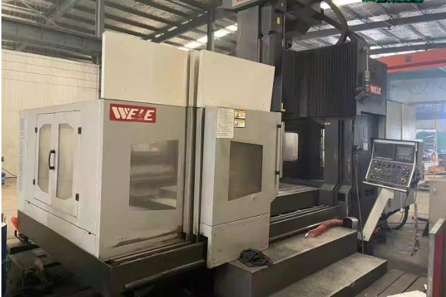 Gantry machining center