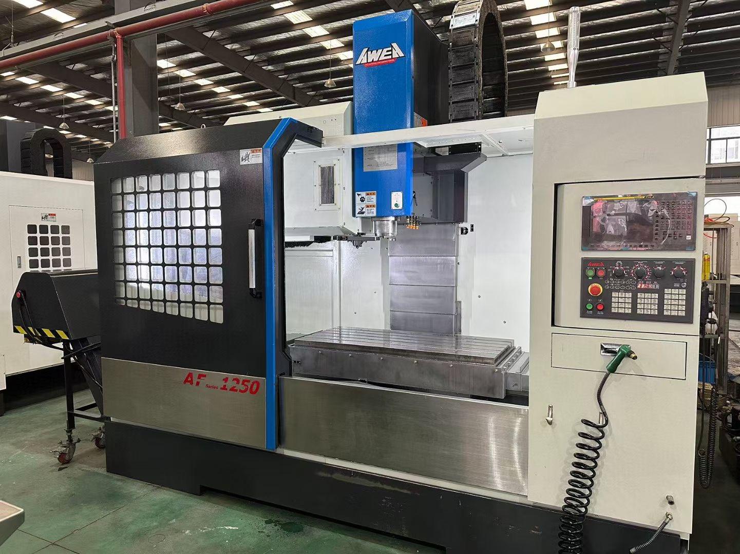 Heavy machining center