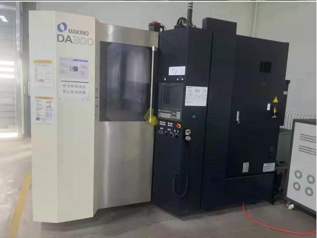 Makino - DA300