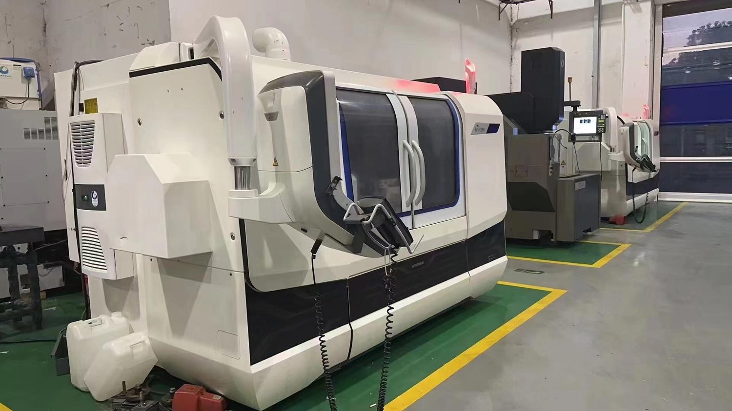 External cylindrical grinding machine