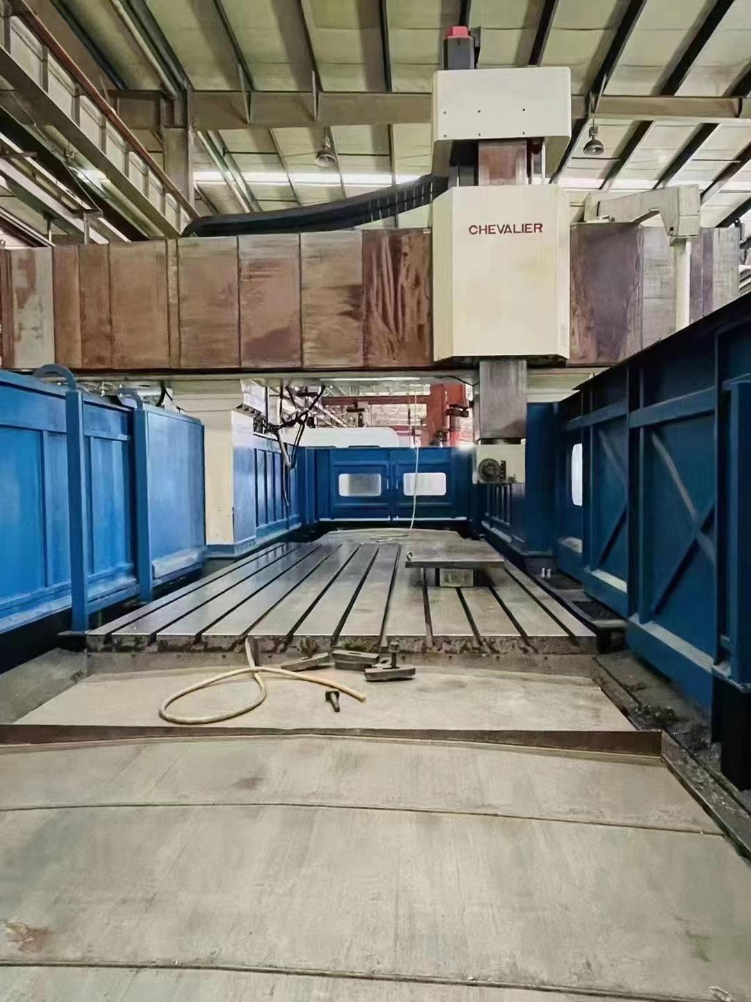 Gantry machining center