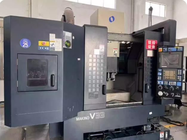 Makino - V33