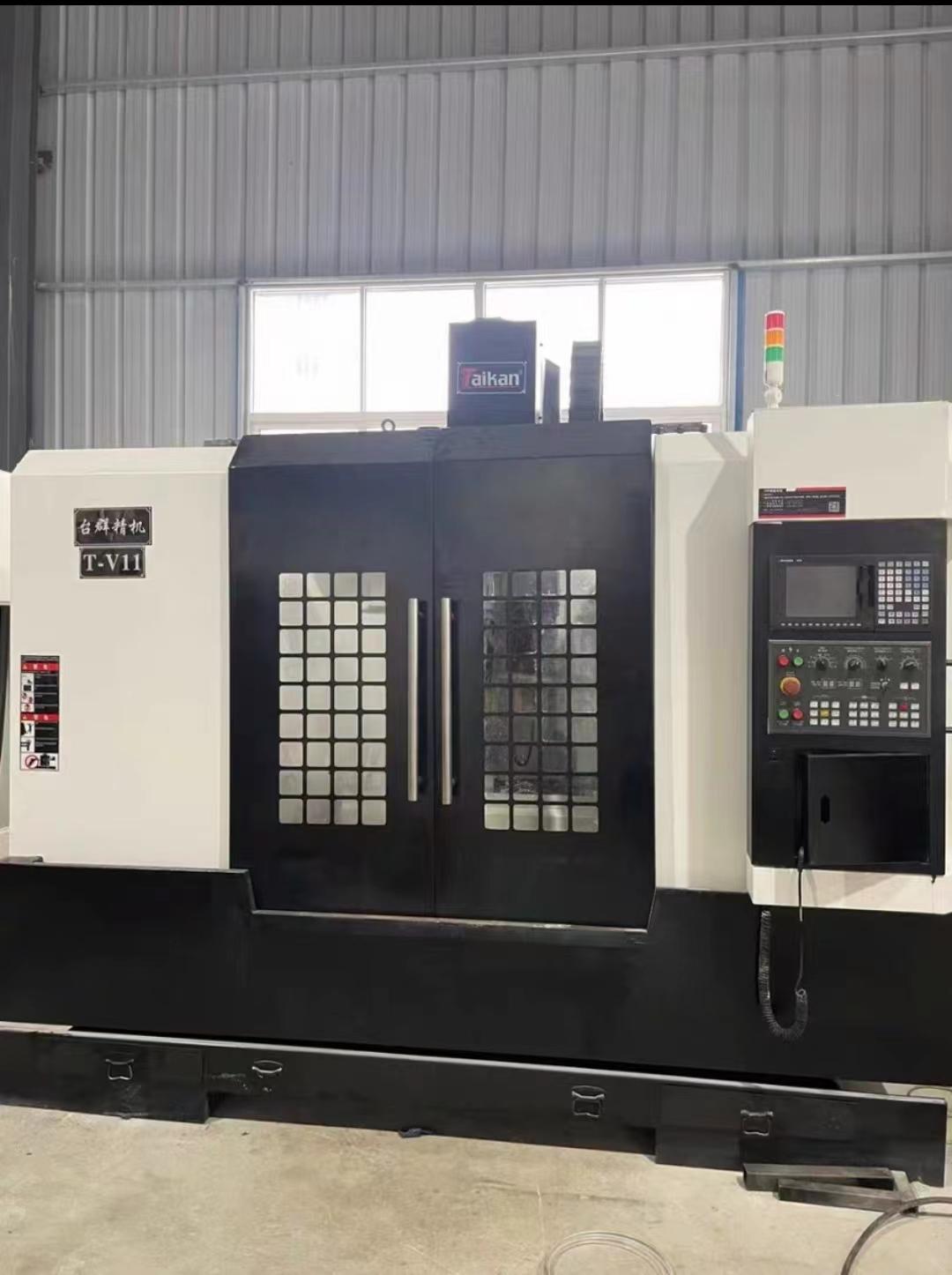 Vertical machining center