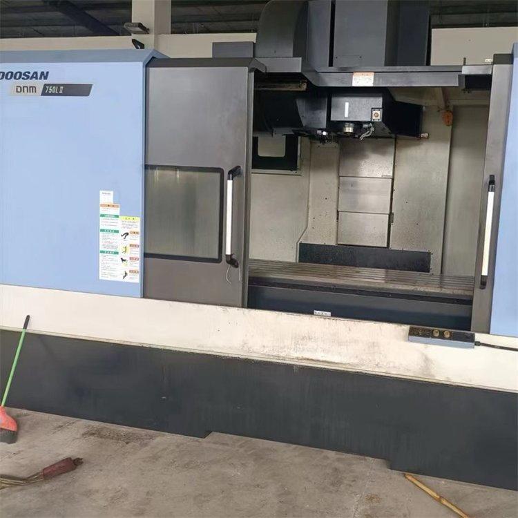 Doosan - DNM750LII