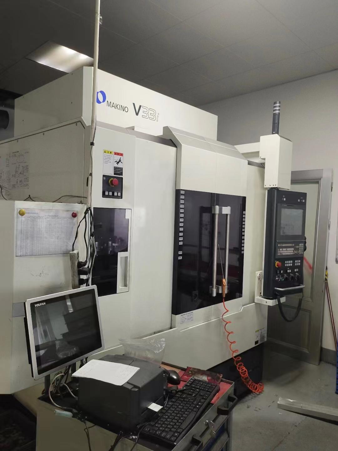 MAKINO - V33i