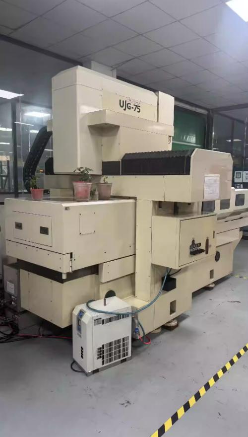 WAIDA - UJG-75