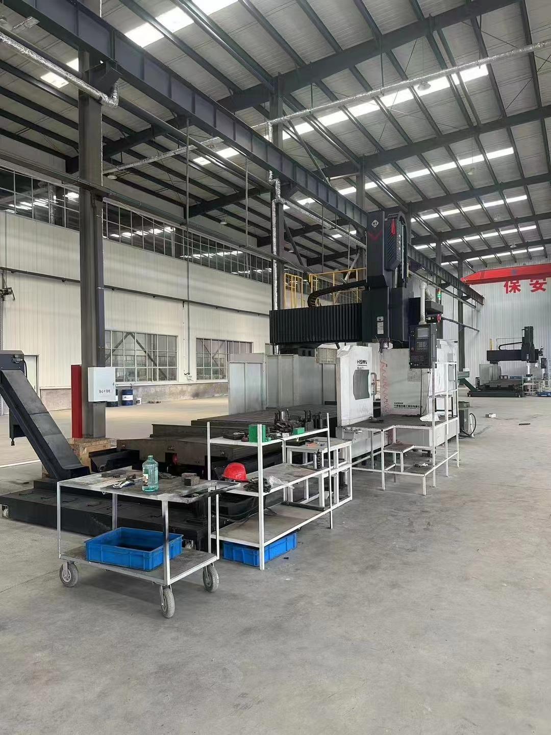 Gantry machining center