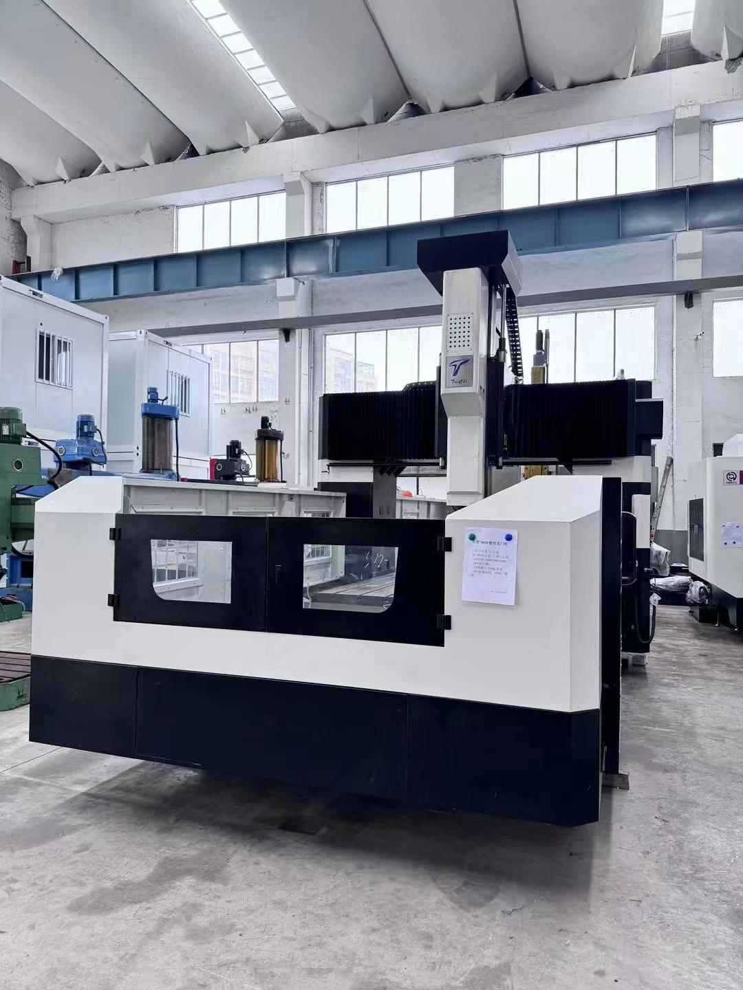 CNC gantry milling machine