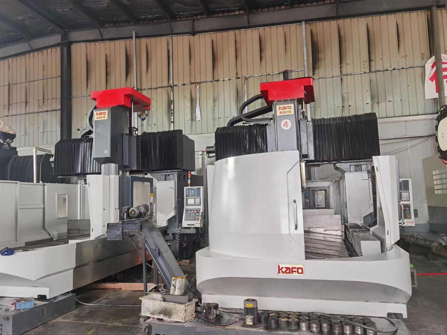 Gantry machining center
