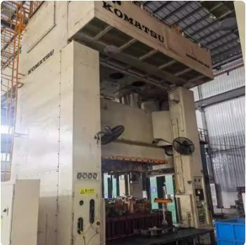 Komatsu - E4D800-MBC