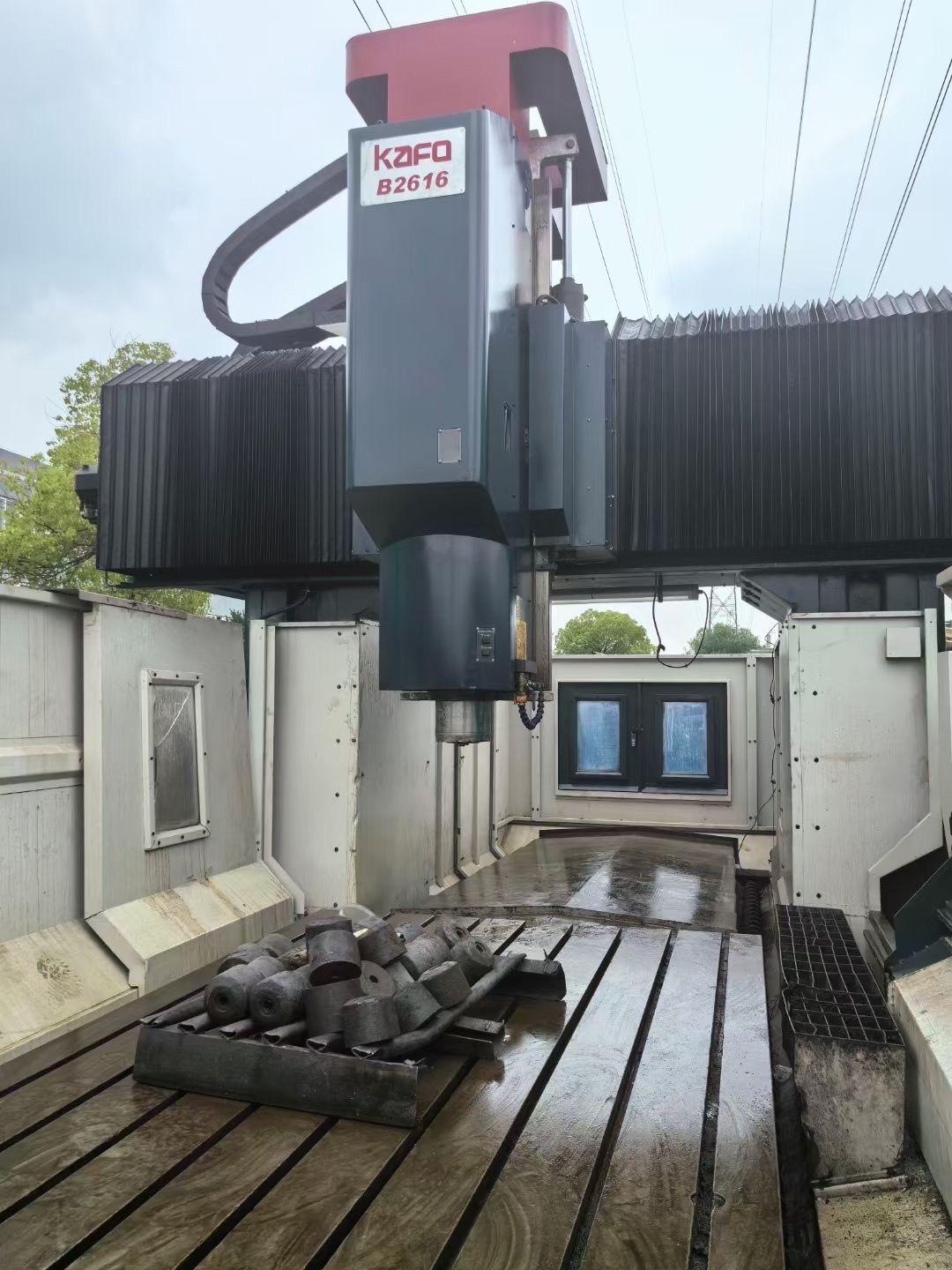 CNC gantry milling machine