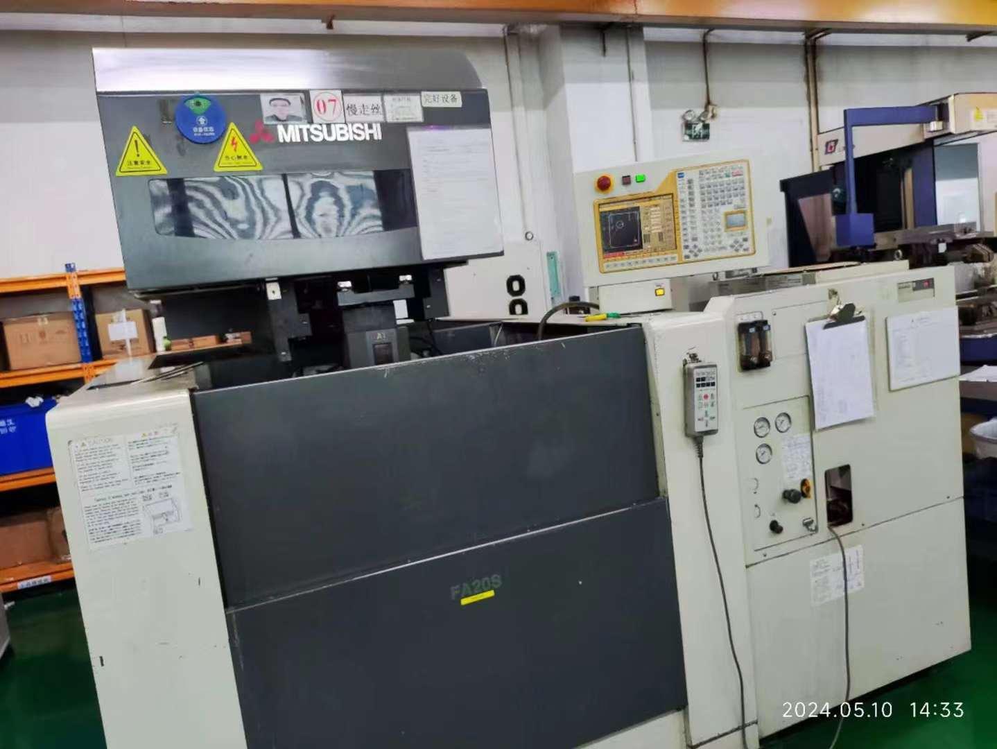 5 axes CNC laser machining center