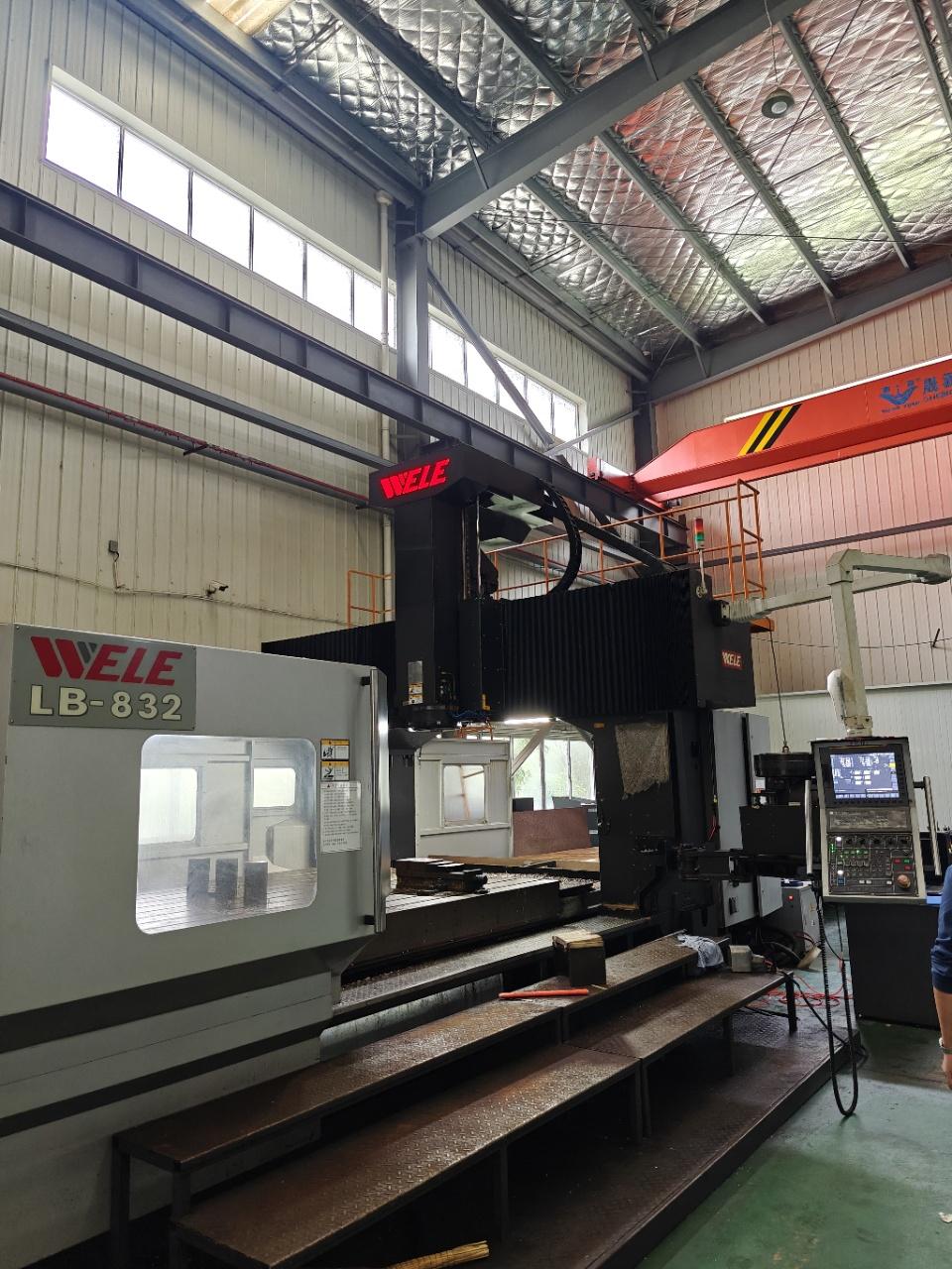 CNC gantry boring and milling machining center