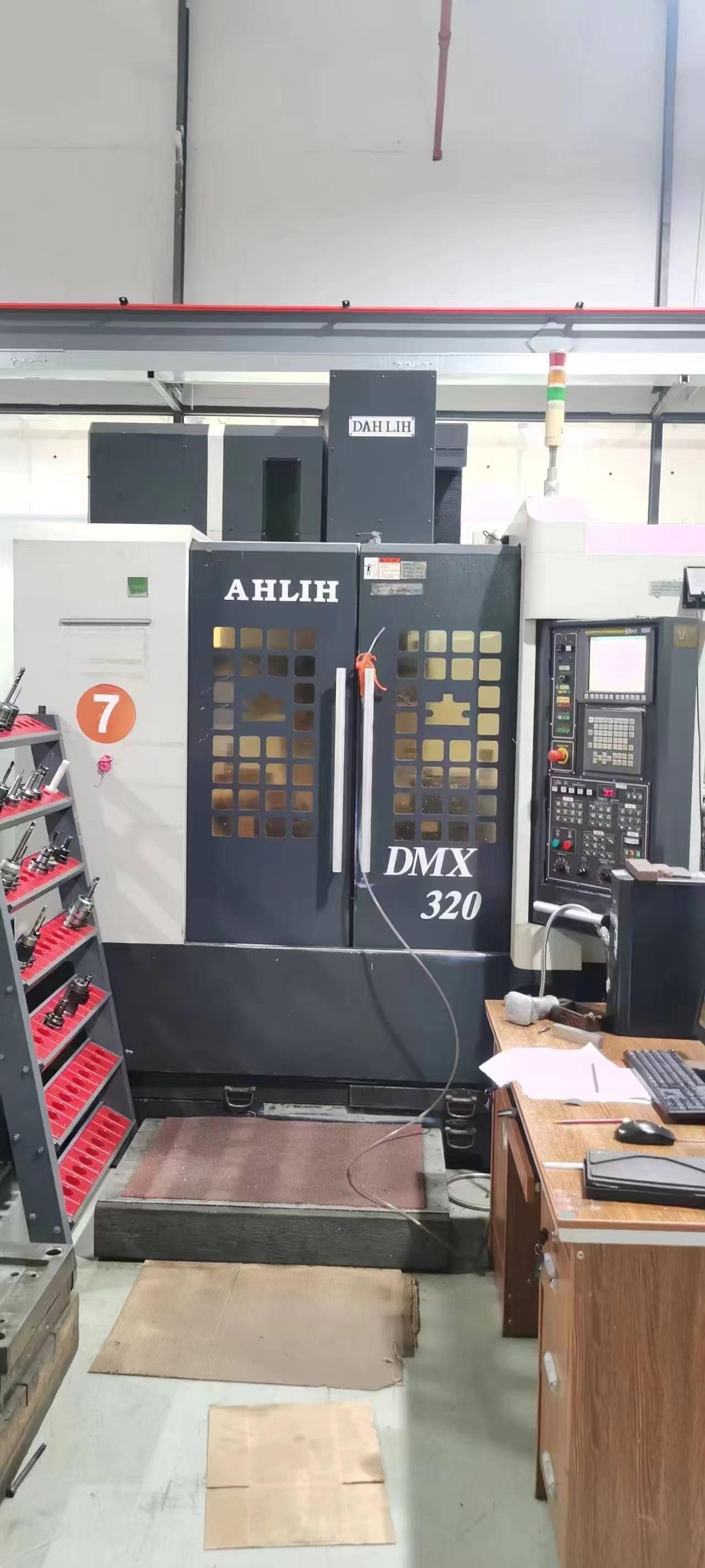 DAHLIH - DMX320