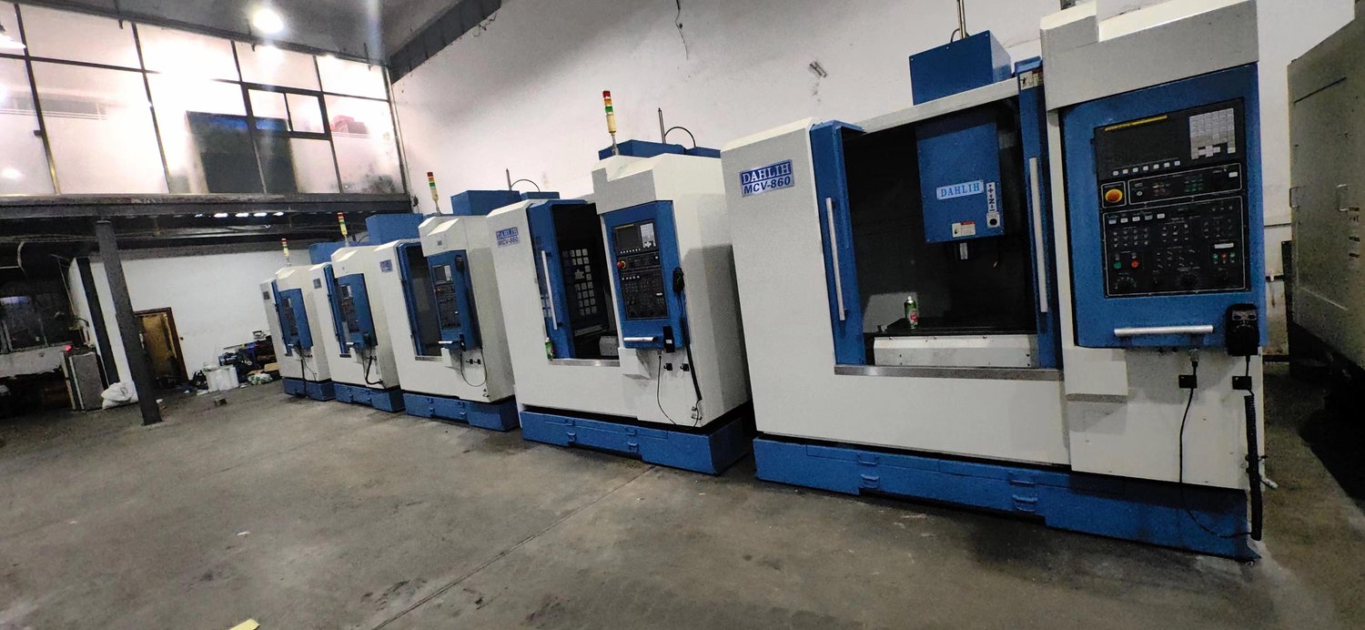 Vertical machining center