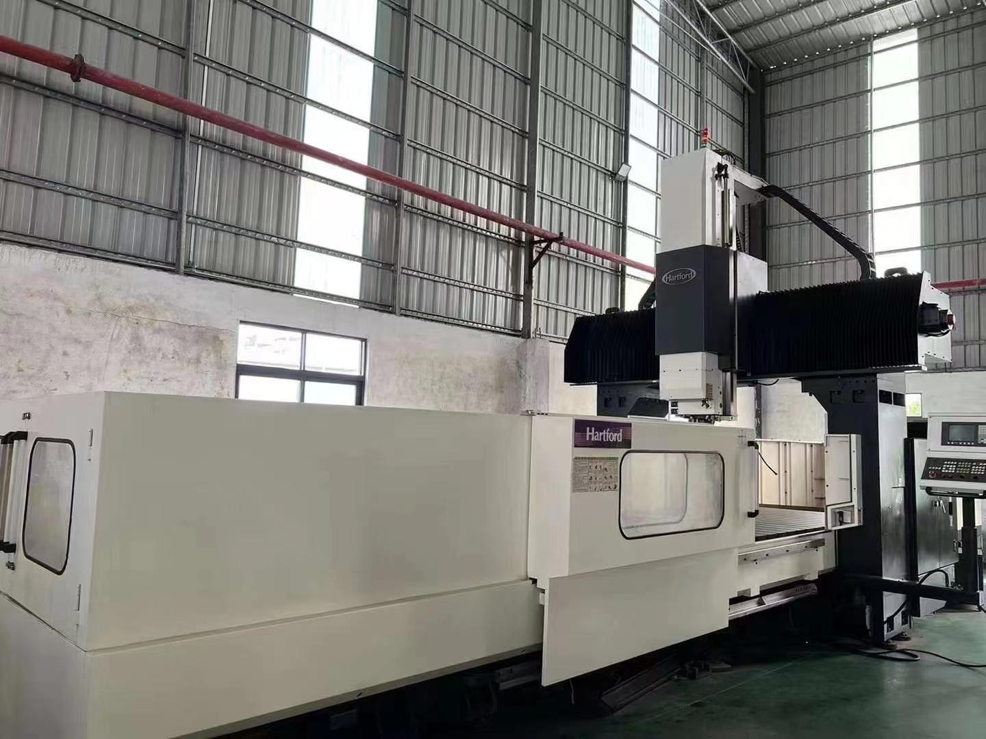 Gantry machining center