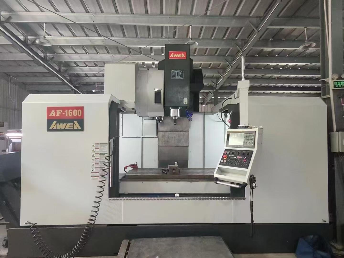 Vertical machining center