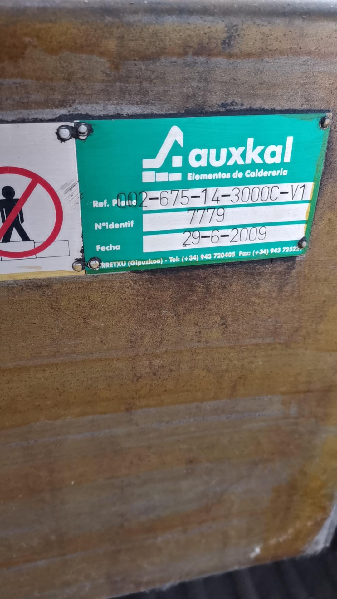 Pentahedral machining center