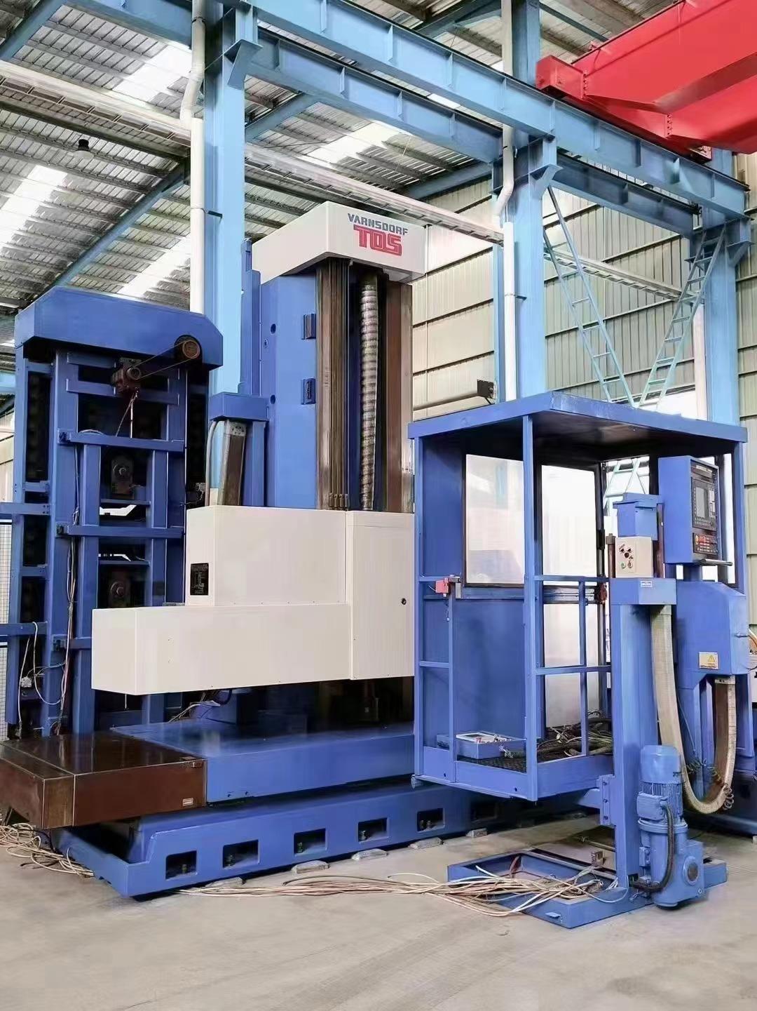 Horizontal boring milling machine