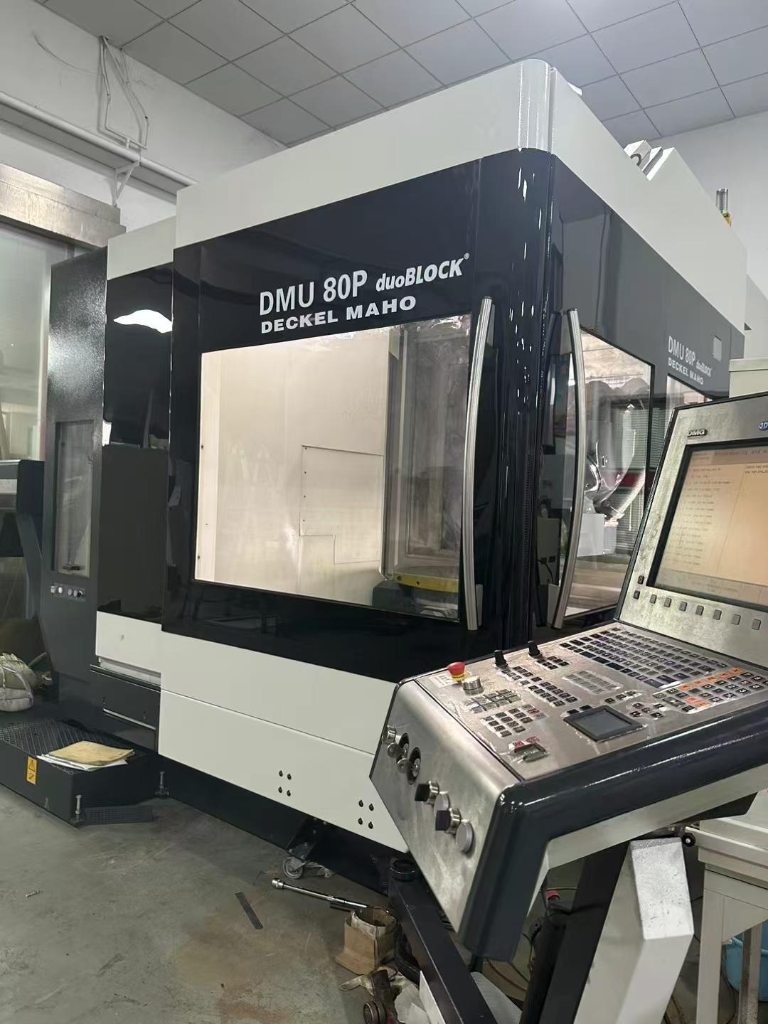 5 axes simultaneous control machining center