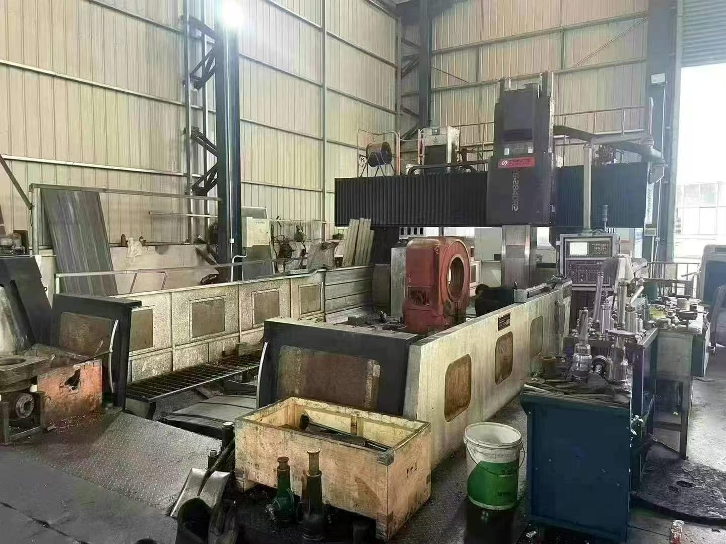 Gantry machining center