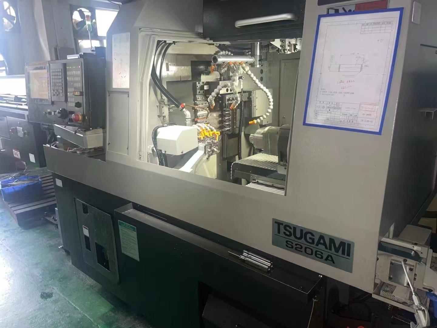 Automatic lathe automatic lathe