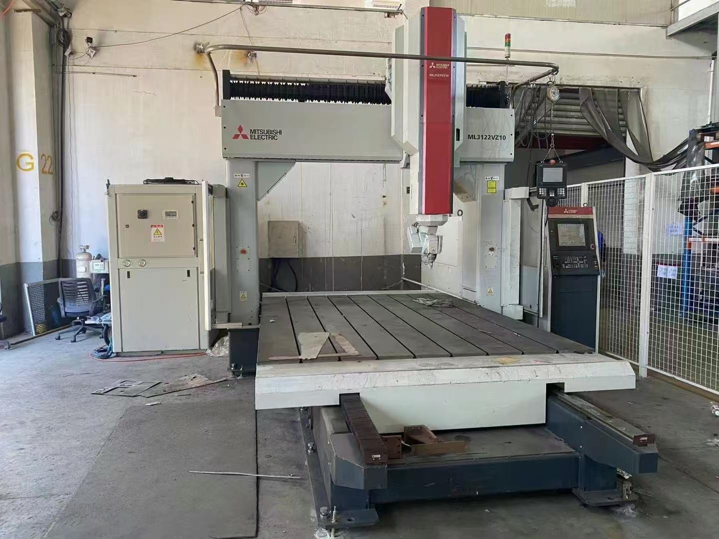 Laser chip conveyor