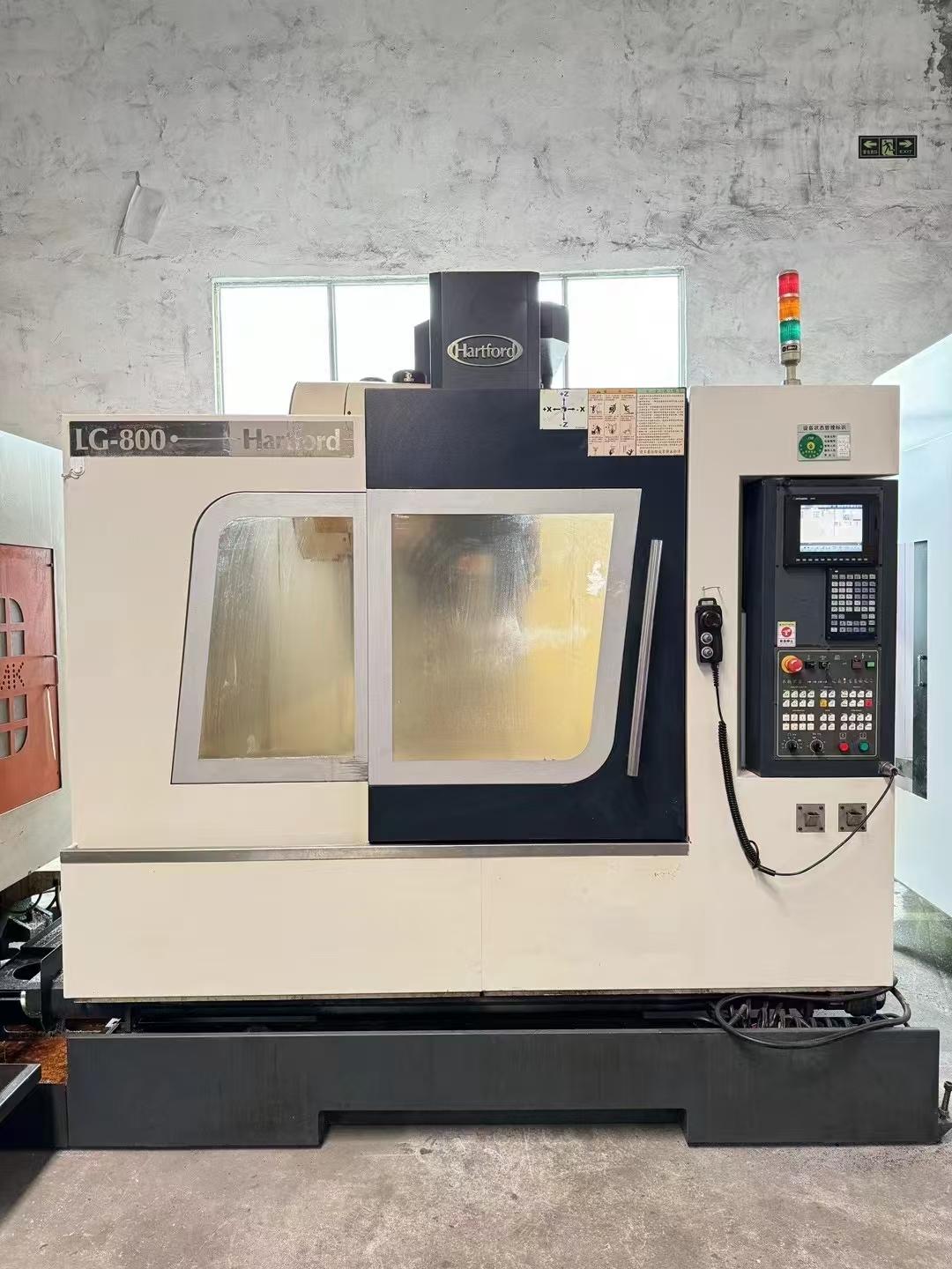 Vertical machining center