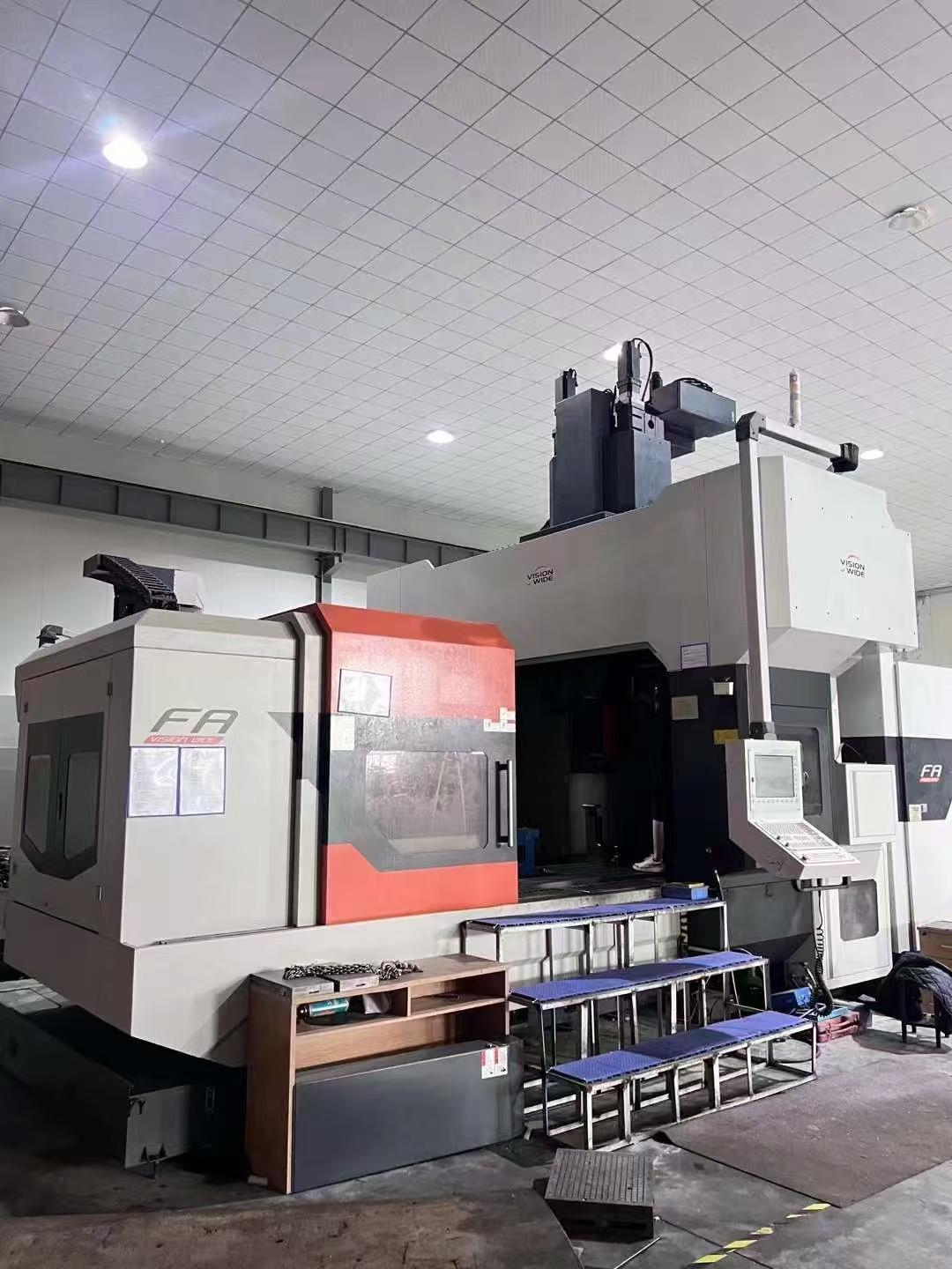 5 axes gantry machining center