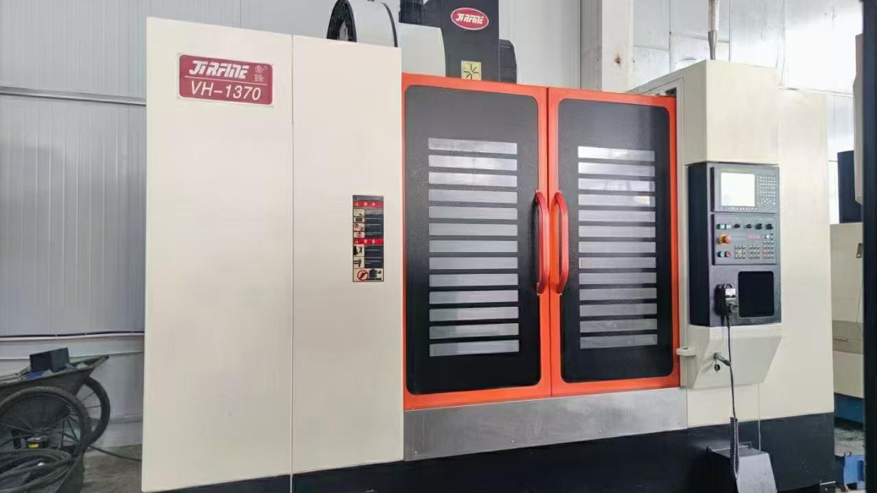 Heavy duty machining center