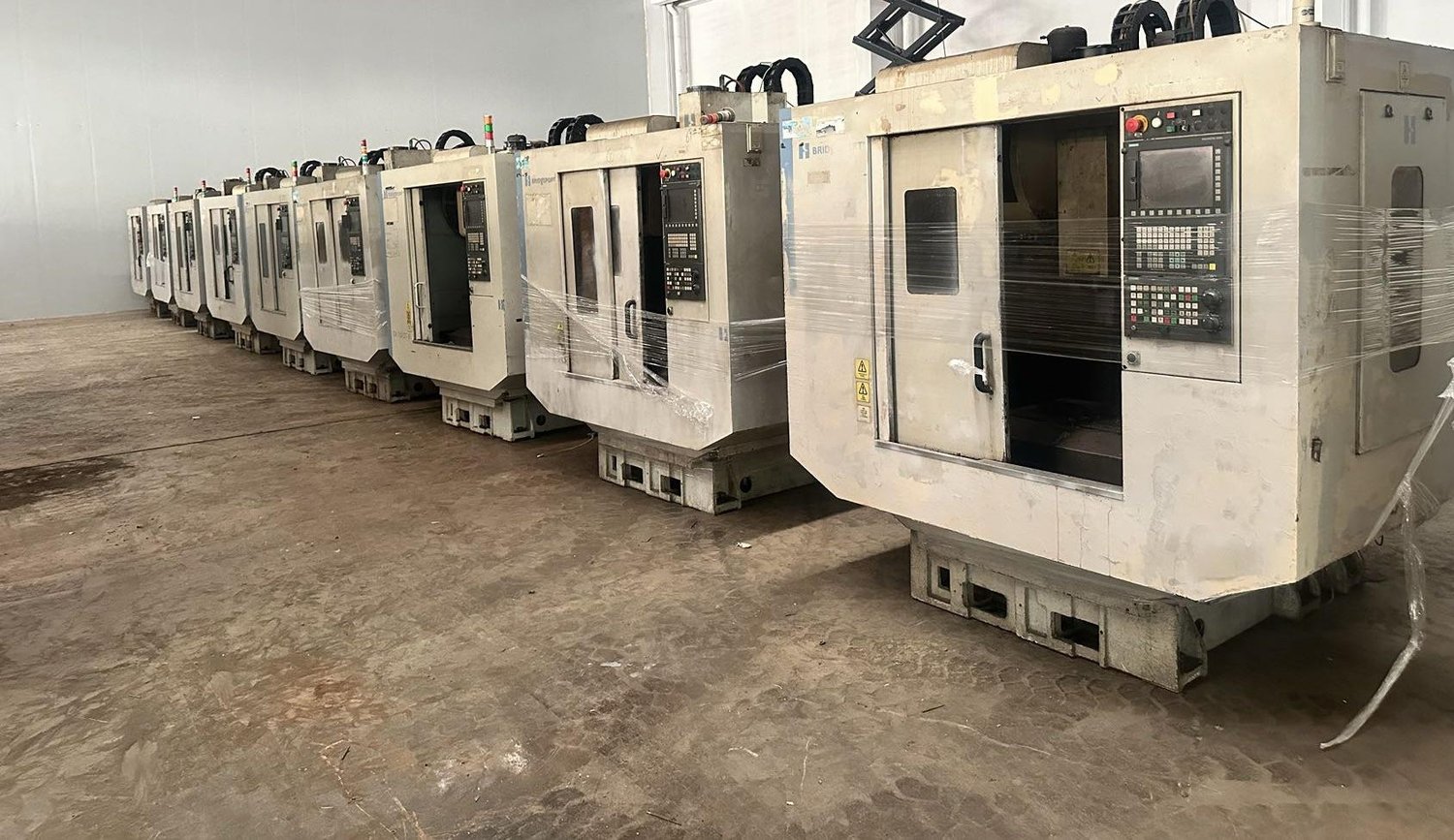 Drilling and tapping machine