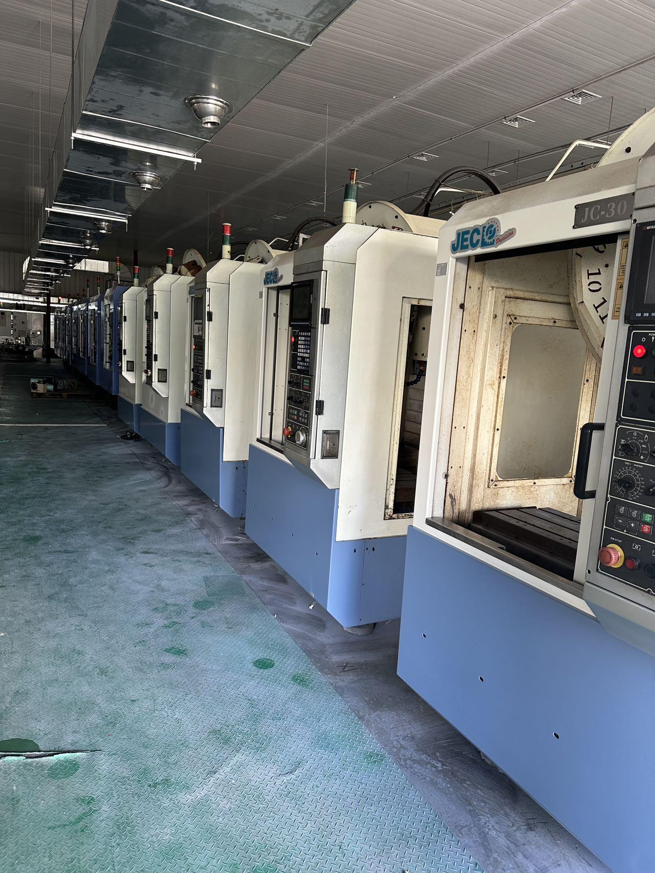 Drilling and tapping machine