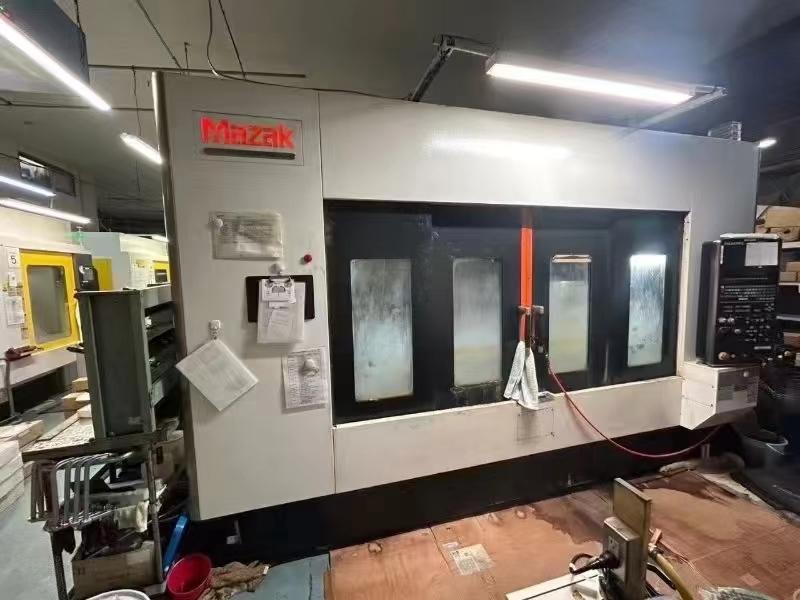 Vertical machining center