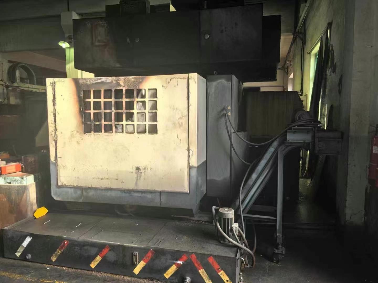 CNC gantry milling machine