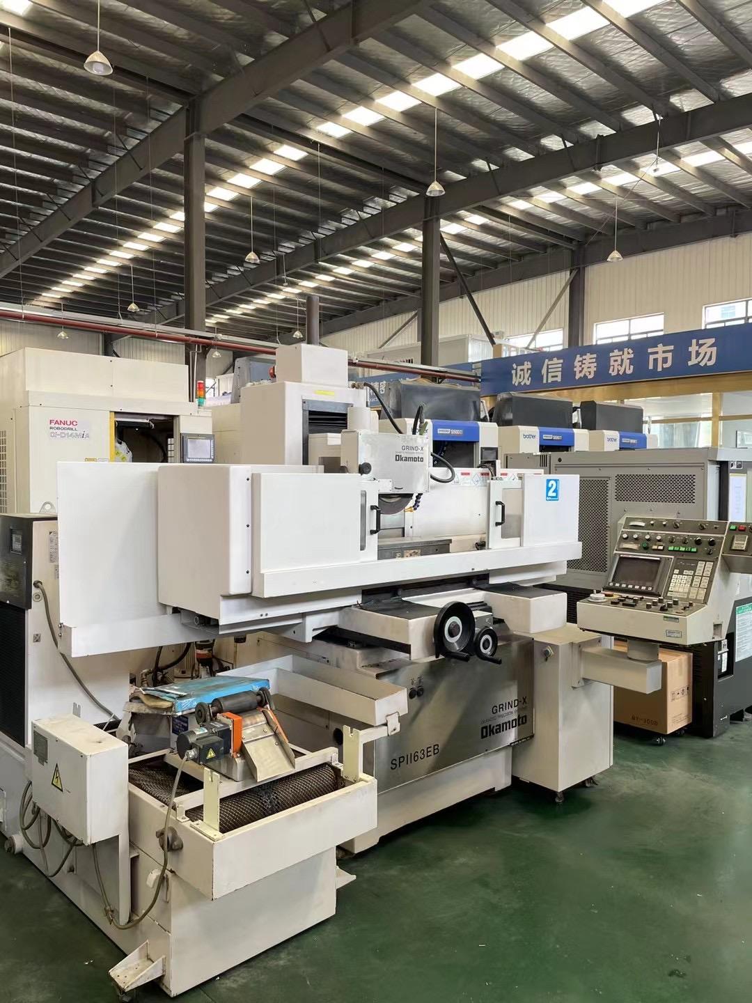 Precision surface grinder 