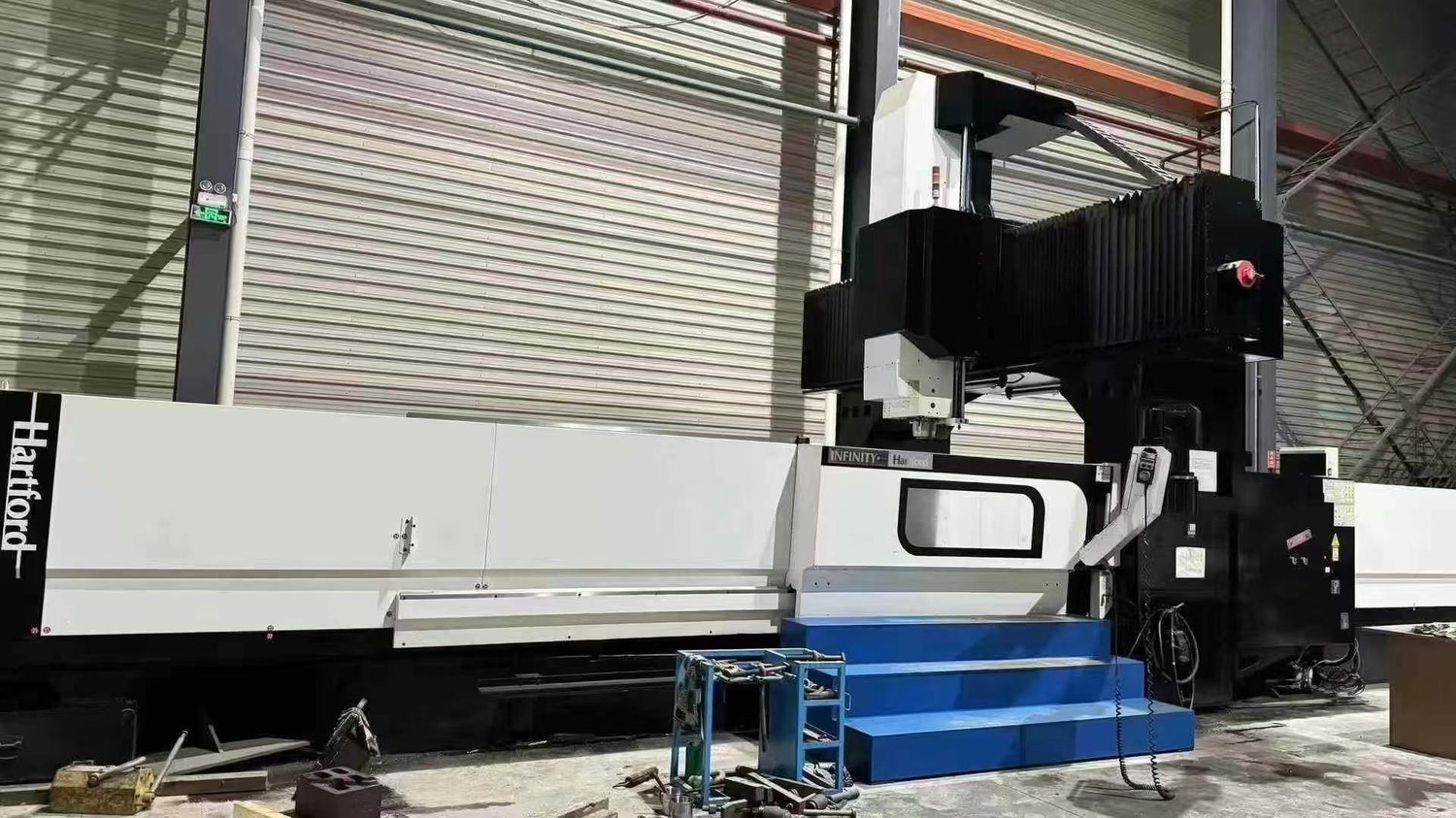 CNC gantry machining center