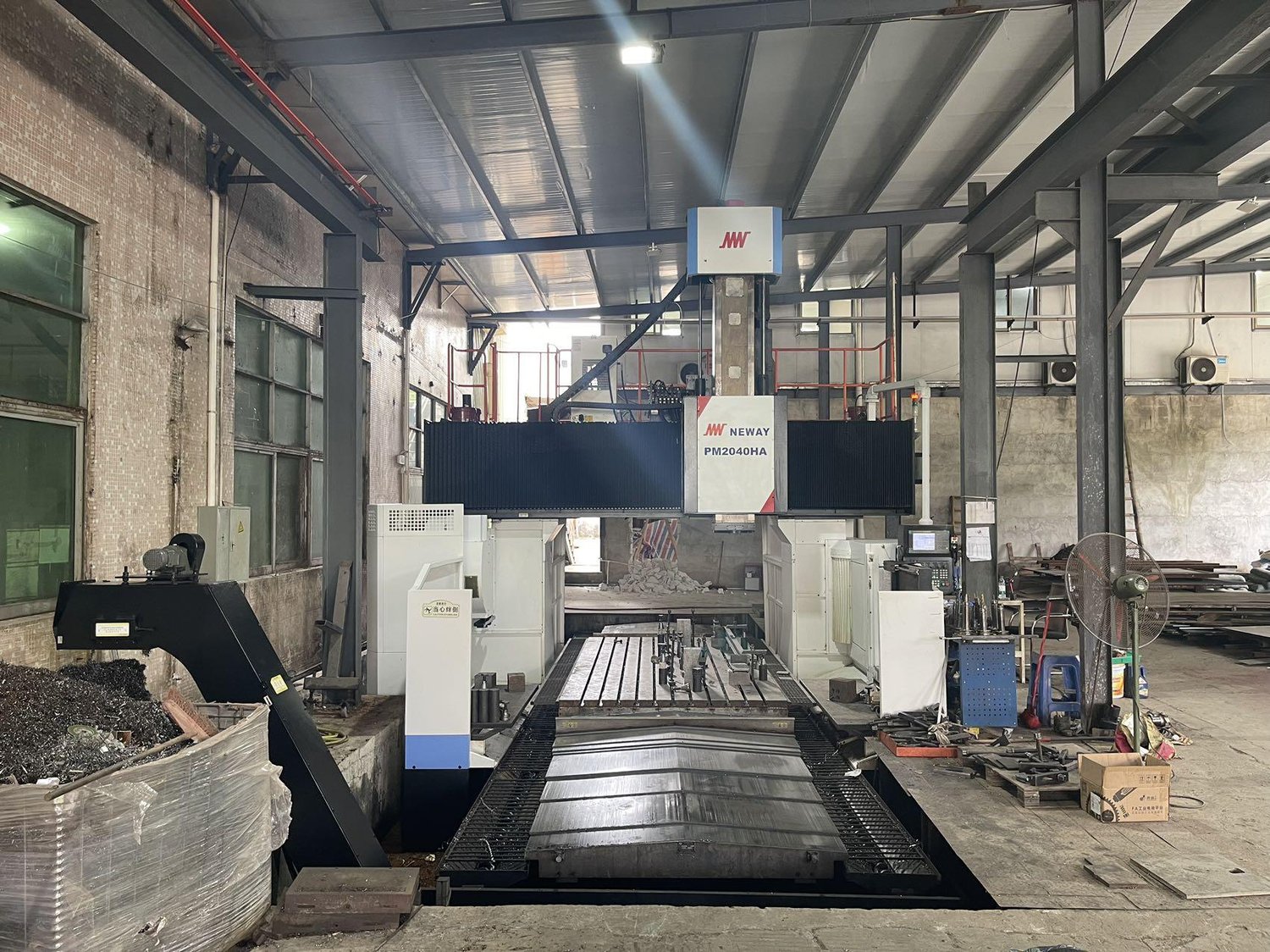 Gantry machining center
